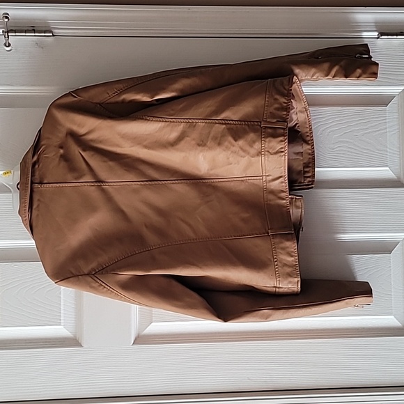 Leather jacket - Picture 3 of 3